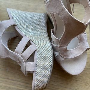 Francesca’s wedge heel